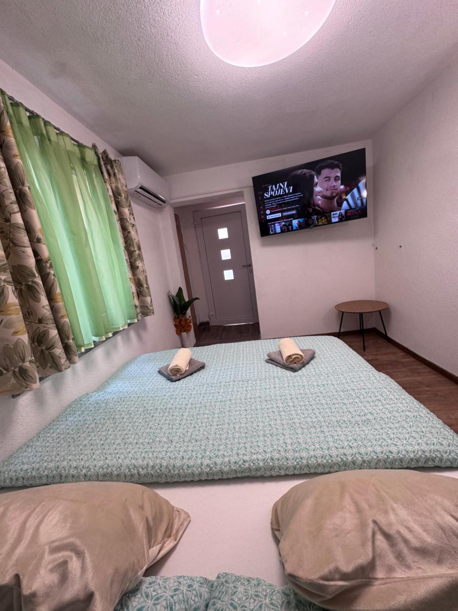 Apartman Josip Gospic Exterior photo